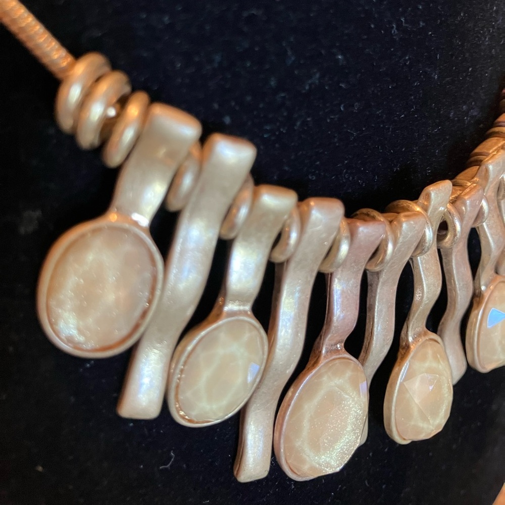 Elegant Gold and Cream Necklace - Picture 7 of 10
